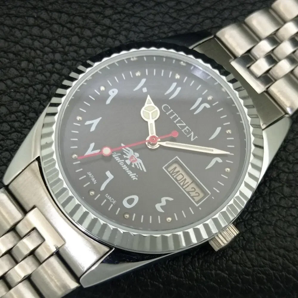 Vintage 1978 Citizen Automatic Mens Silver Watch W/daydate & Black accents